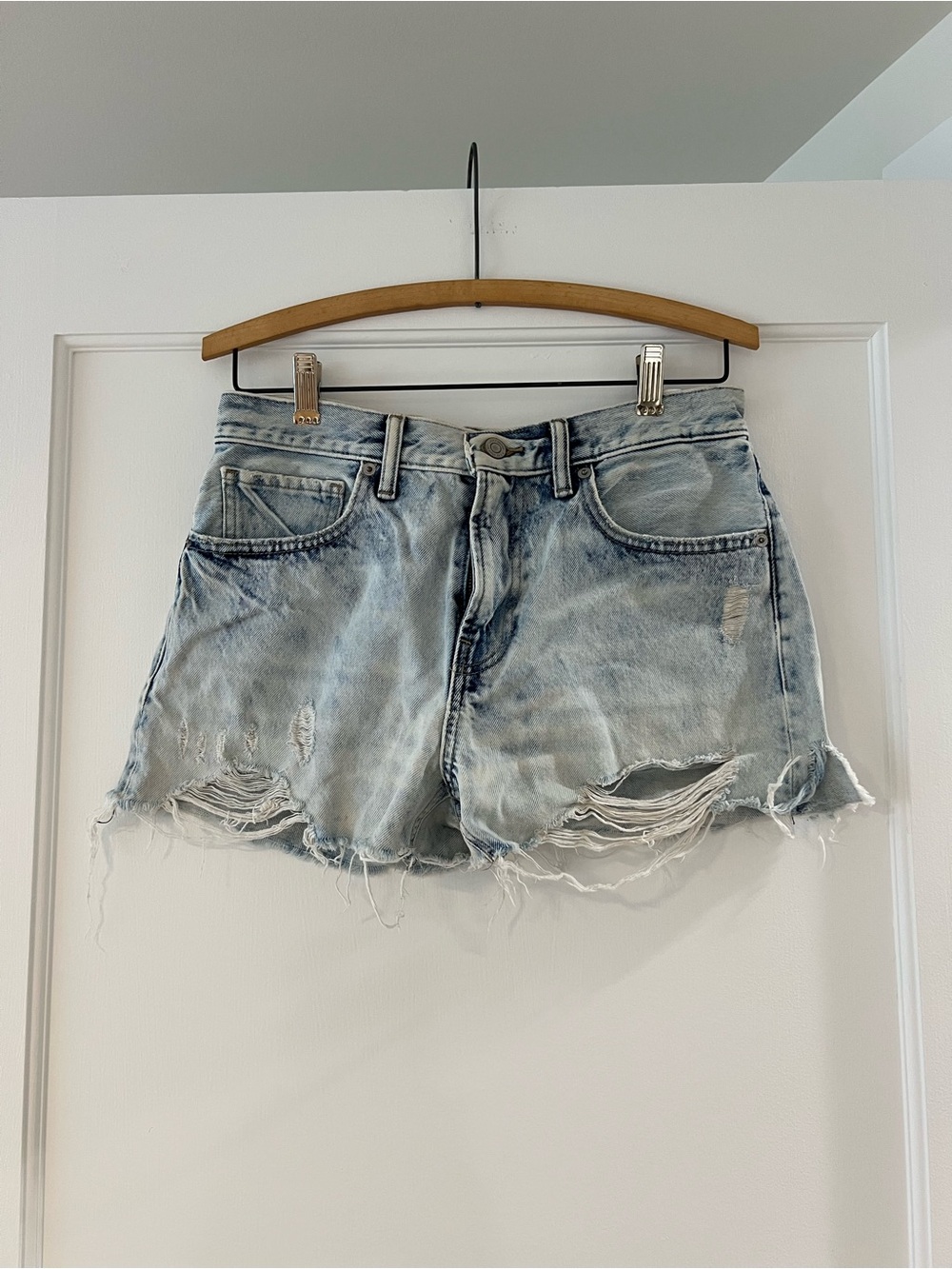 Lucky Brand Light Wash Distressed Denim Shorts - Women's Light Blue size 4/27